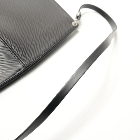 LOUIS VUITTON Pochette de Milune pi Shoulder Bag black WS29095