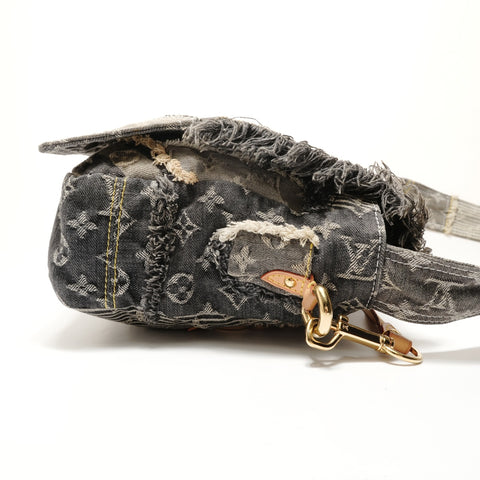 LOUIS VUITTON 2007 Patchwork Posty Monogram Denim Shoulder Bag gray WS29124