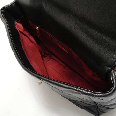 CHANEL Item No. 26, 2018-2019 Chanel 19 Lambskin Shoulder Bag black WS29125