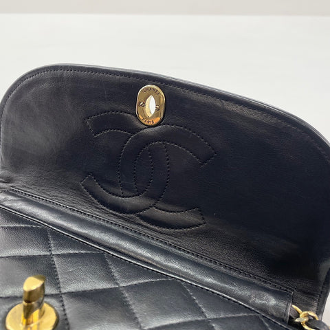 CHANEL Matelassé Shoulder Bag black WS30005