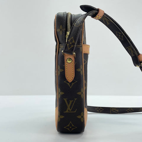 LOUIS VUITTON Danube Shoulder Bag Brown WS30010