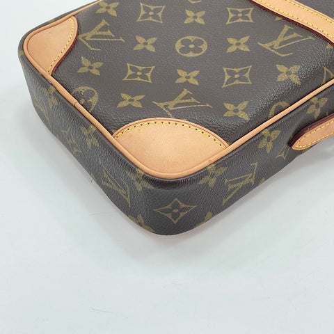 LOUIS VUITTON Danube Shoulder Bag Brown WS30010