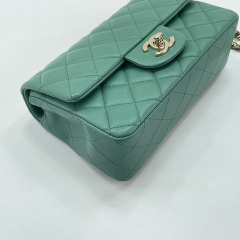 CHANEL Mini Matelassé Shoulder Bag green WS30014