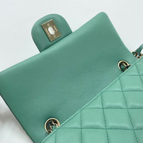 CHANEL Mini Matelassé Shoulder Bag green WS30014