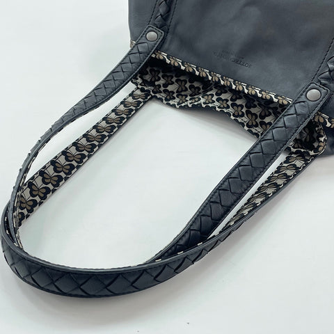 BOTTEGAVENETA INTRECCIATO  Tote Bag black WS30018