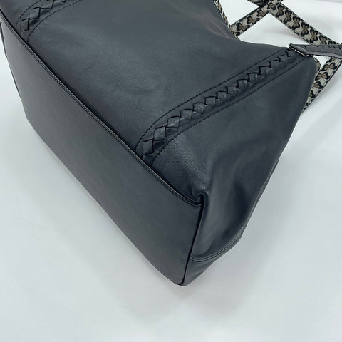 BOTTEGAVENETA INTRECCIATO  Tote Bag black WS30018