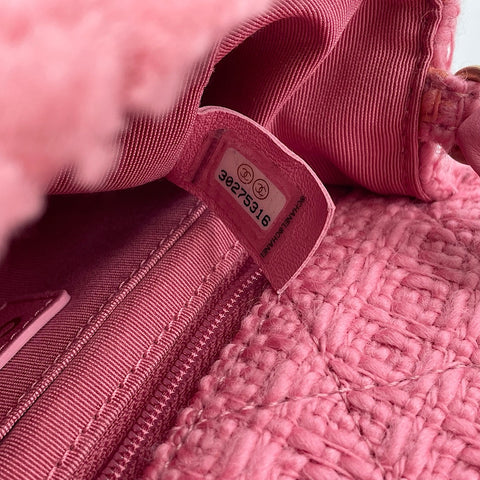 CHANEL Mini Matelassé Shoulder Bag pink WS30024