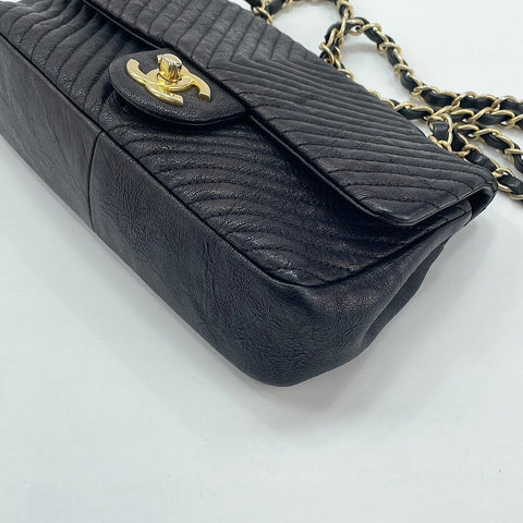 CHANEL Shoulder Bag black WS30026