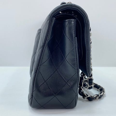 CHANEL Matelassé 25 Shoulder Bag black WS30030