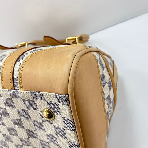 LOUIS VUITTON Berkeley Handbag white WS30050