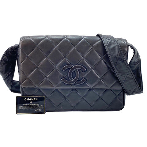 CHANEL Matelassé Shoulder Bag black WS30057