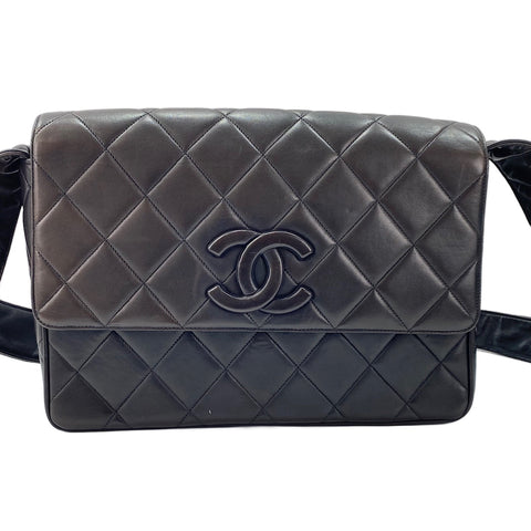 CHANEL Matelassé Shoulder Bag black WS30057