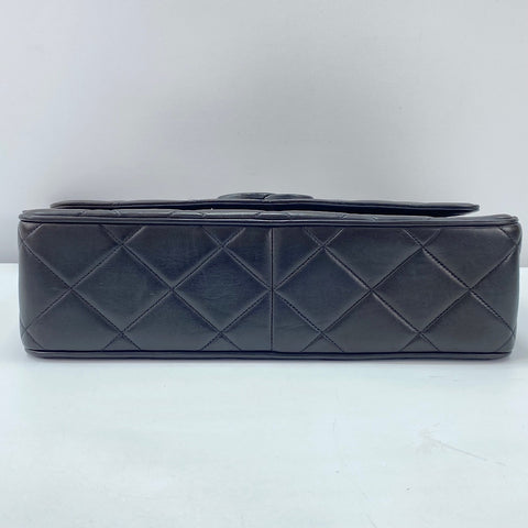 CHANEL Matelassé Shoulder Bag black WS30057