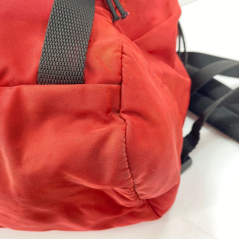 PRADA Sac à dos · Sac à dos Rouge WS30060
