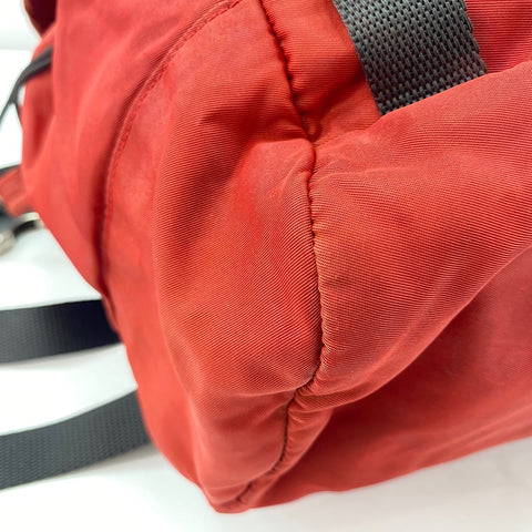 PRADA Sac à dos · Sac à dos Rouge WS30060