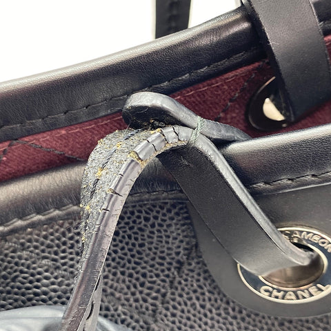 CHANEL Matelassé Einkaufstasche schwarz WS30065