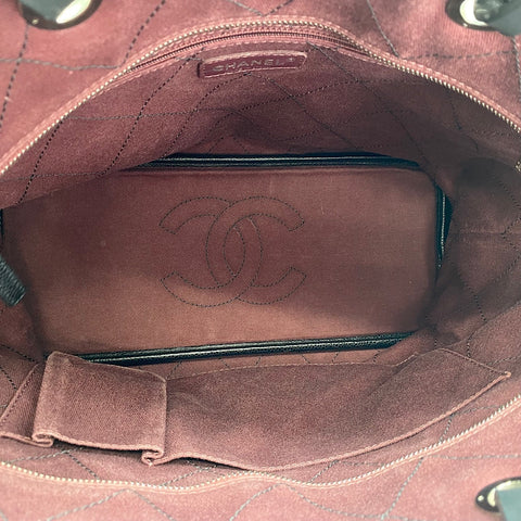 CHANEL Matelassé Einkaufstasche schwarz WS30065