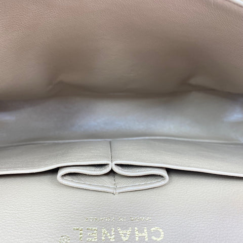 CHANEL Matelassé 25 Sac bandoulière beige WS30070
