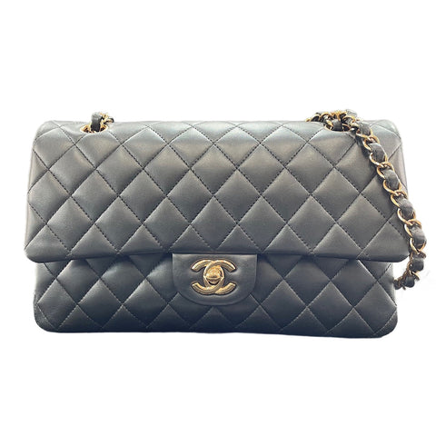 CHANEL Matelassé Umhängetasche schwarz WS30072