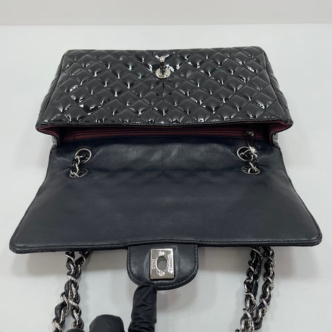 CHANEL Matelassé 25 Umhängetasche schwarz WS30074