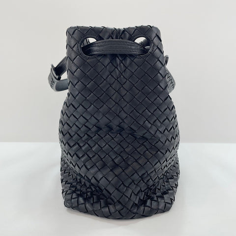 BOTTEGAVENETA Garda Medium Handtasche schwarz WS30075