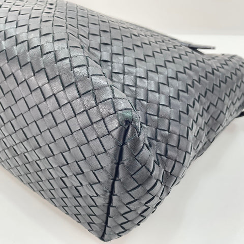 BOTTEGAVENETA Garda Medium Handtasche schwarz WS30075