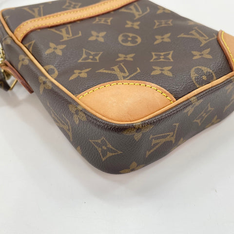LOUIS VUITTON Donau Umhängetasche Braun WS30085