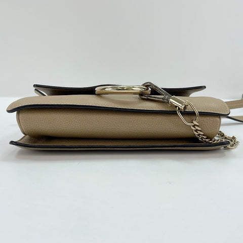 Chloe Faye Umhängetasche beige WS30099