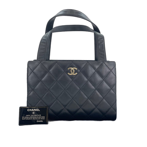 CHANEL Matelassé Handbag black WS30112