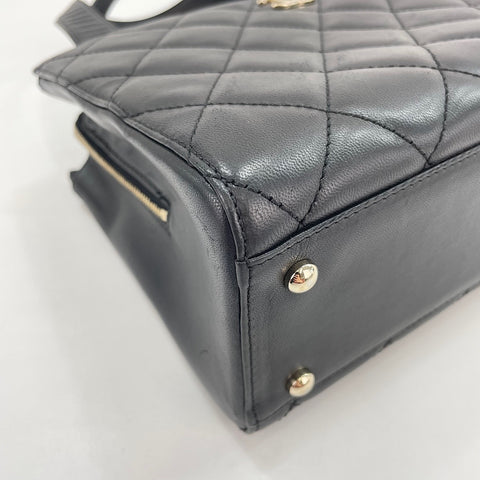 CHANEL Matelassé Handbag black WS30112