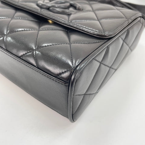 CHANEL Matelassé Shoulder Bag black WS30122