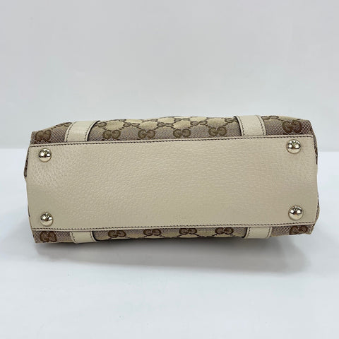 GUCCI Handbag beige WS30137