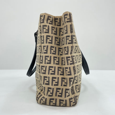 FENDI Zucchino Handbag beige WS30146