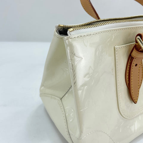 LOUIS VUITTON Rosewood Avenue Handbag white WS30153