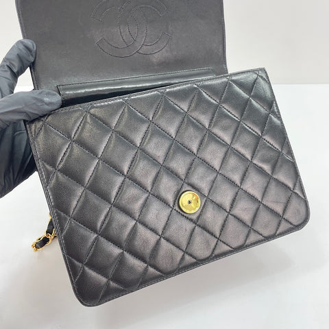 CHANEL Matelassé Shoulder Bag black WS30161