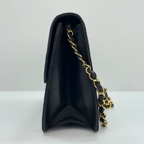CHANEL Matelassé Shoulder Bag black WS30161