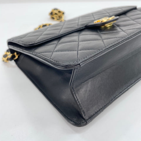 CHANEL Matelassé Shoulder Bag black WS30161