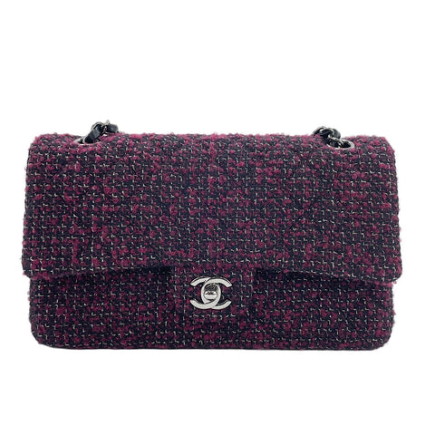 CHANEL Matelassé 25 Shoulder Bag wine-red WS30162