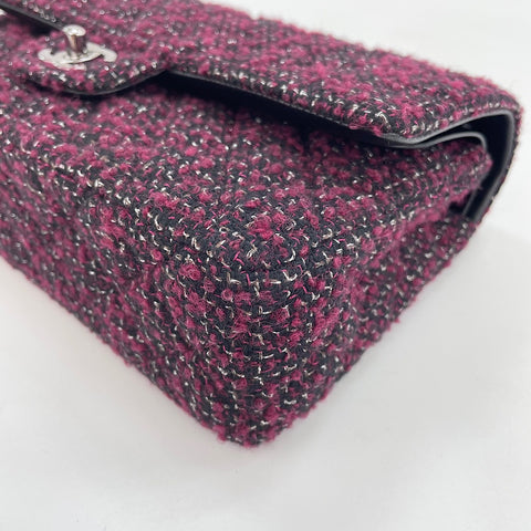 CHANEL Matelassé 25 Shoulder Bag wine-red WS30162