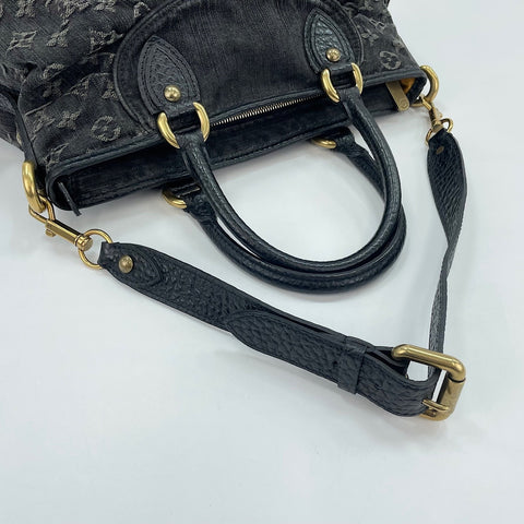 LOUIS VUITTON NeoKavi GM Handbag black WS30170