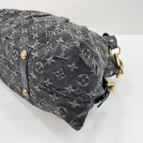 LOUIS VUITTON NeoKavi GM Handbag black WS30170