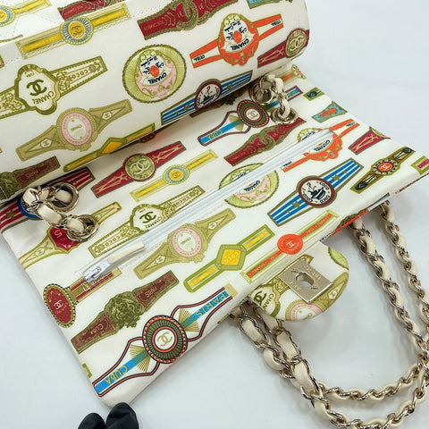 CHANEL Matelassé Cuba Collection 25 Shoulder Bag white WS30229