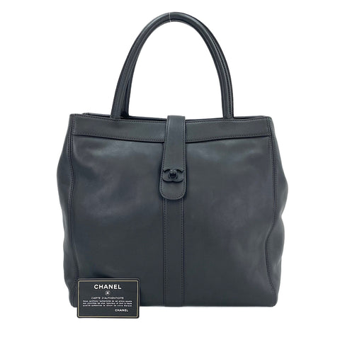 CHANEL lambskin Tote Bag black WS30243