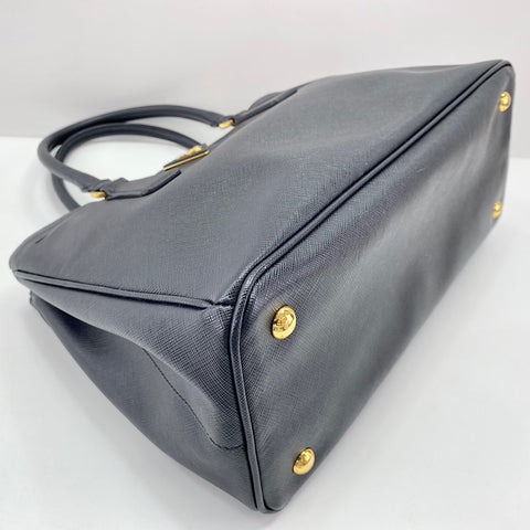 PRADA Handbag black WS30251