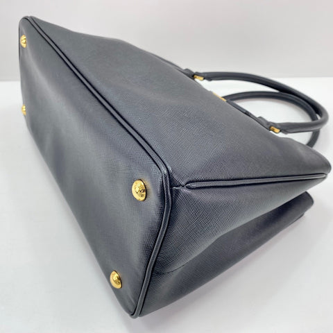 PRADA Handbag black WS30251