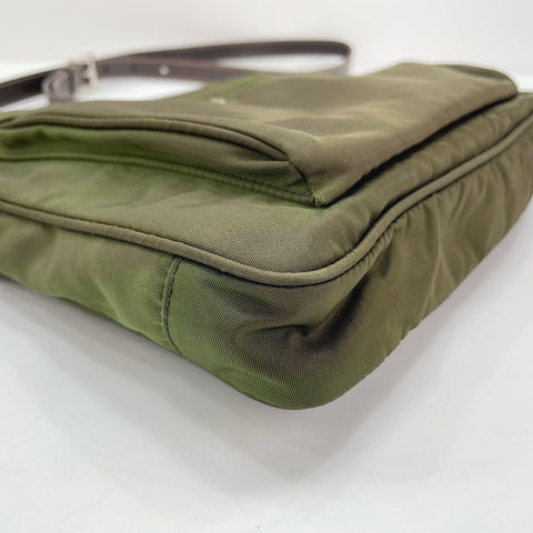 PRADA Shoulder Bag green WS30270