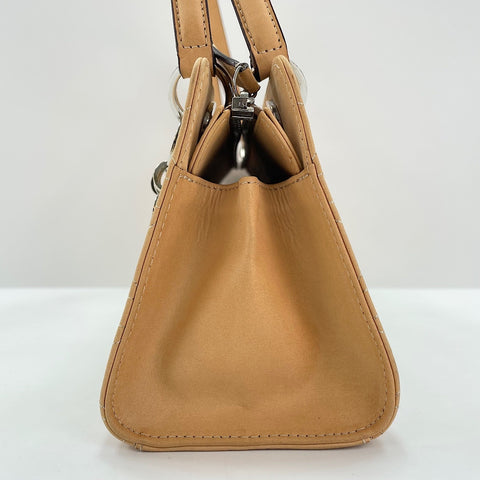 Christian Dior Lady Christian Dior Horizontal length type Shoulder Bag beige WS30277