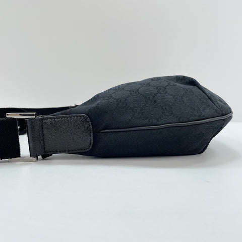 GUCCI Shoulder Bag black WS30313