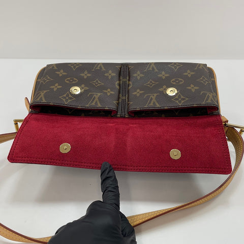 LOUIS VUITTON Viva Cit MM Shoulder Bag Brown WS30320
