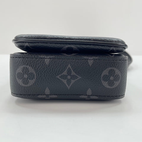 LOUIS VUITTON S-Lock Vertical Wearable Wallet Shoulder Bag black WS30357